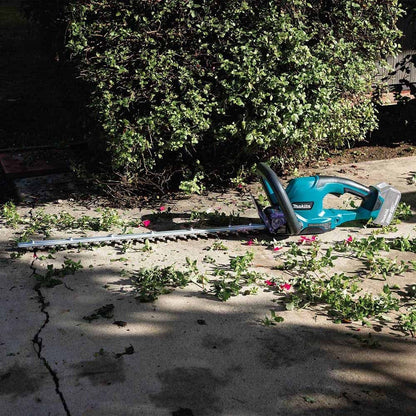 Makita XHU10Z 18V LXT Lithium-Ion Cordless 24" Hedge Trimmer, Tool Only