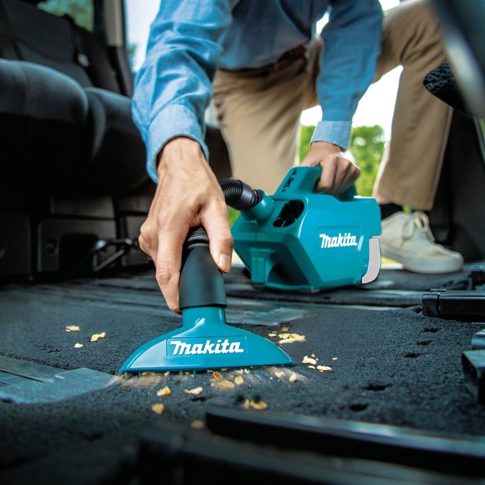 Makita XLC07Z 18V LXT Lithium-Ion Handheld Canister Vacuum (Tool only)