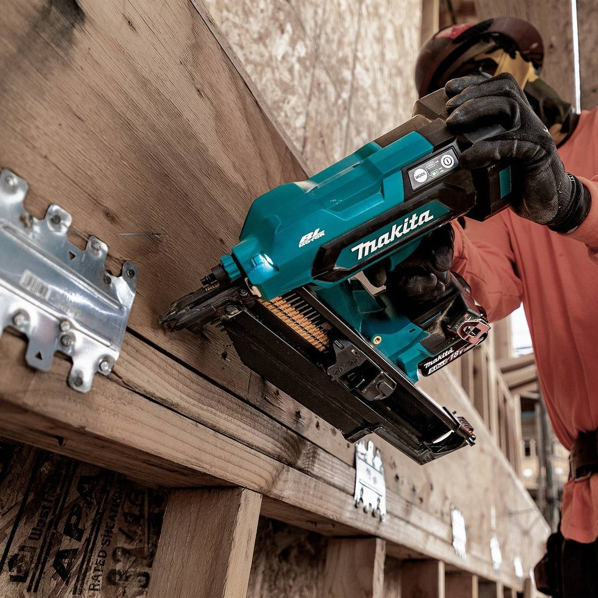 Makita XNB03M1 18V LXT Lithium-Ion Brushless Cordless 21" Full Round Head 3-1/2" Framing Nailer Kit (4.0Ah)