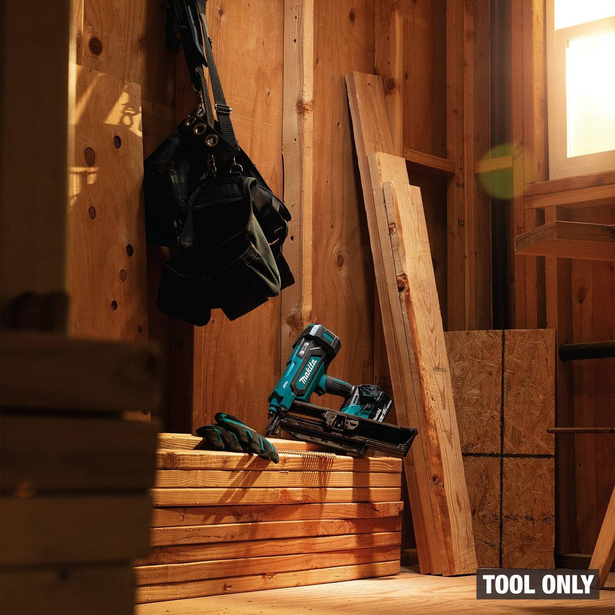 Makita XNB03Z 18V LXT Cordless 21 Degree Full Round Head 3-1/2" Framing Nailer (Tool Only)
