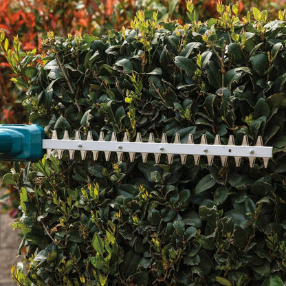 Makita XNU05SM1 18V LXT Lithium-Ion Cordless 18" Telescoping Articulating Pole Hedge Trimmer Kit (4.0Ah)