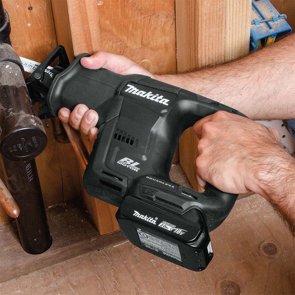 Makita XRJ07R1B 18V LXT Sub-Compact Recipro Saw Kit (2.0Ah)