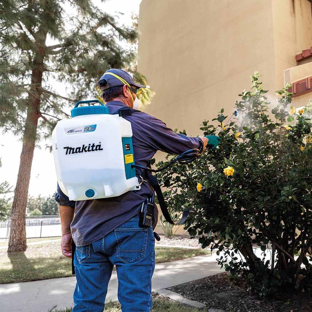Makita XSU01Z 18V LXT Lithium-Ion Cordless 2.6 Gallon Backpack Sprayer, Tool Only