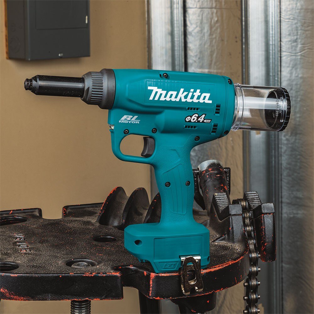Makita XVR02Z 18V LXT Brushless Cordless Rivet Tool, Tool Only