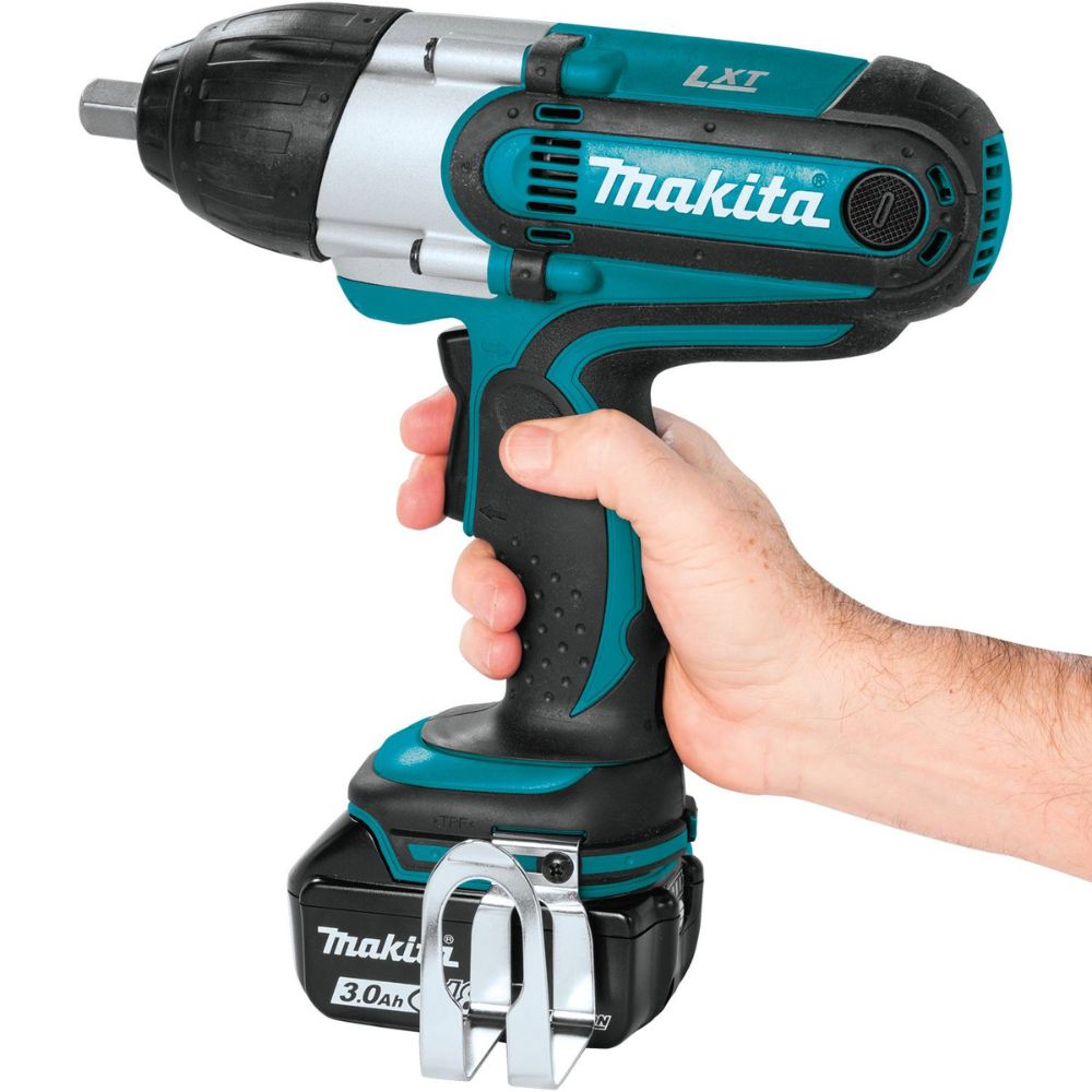 Makita XWT04S1 18V LXT Lithium-Ion Cordless 1/2" Sq. Drive Impact Wrench Kit, rev., rocker switch, L.E.D. Light, bag, with one battery (3.0Ah)