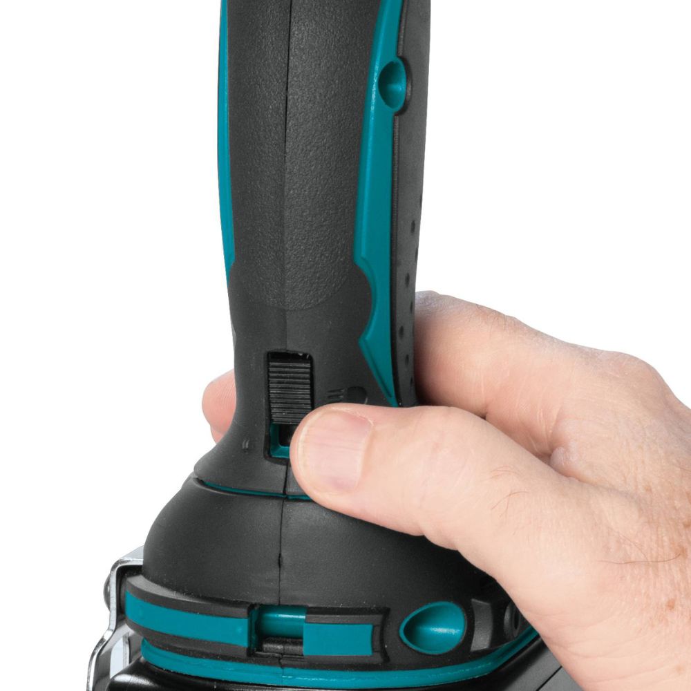 Makita XWT04S1 18V LXT Lithium-Ion Cordless 1/2" Sq. Drive Impact Wrench Kit, rev., rocker switch, L.E.D. Light, bag, with one battery (3.0Ah)