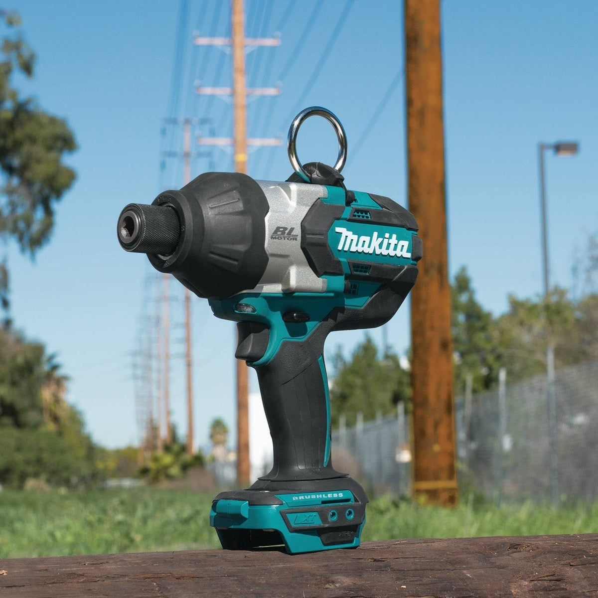 Makita XWT09XVZ 18V LXT Brushless High Torque 7/16" Hex Utility Impact