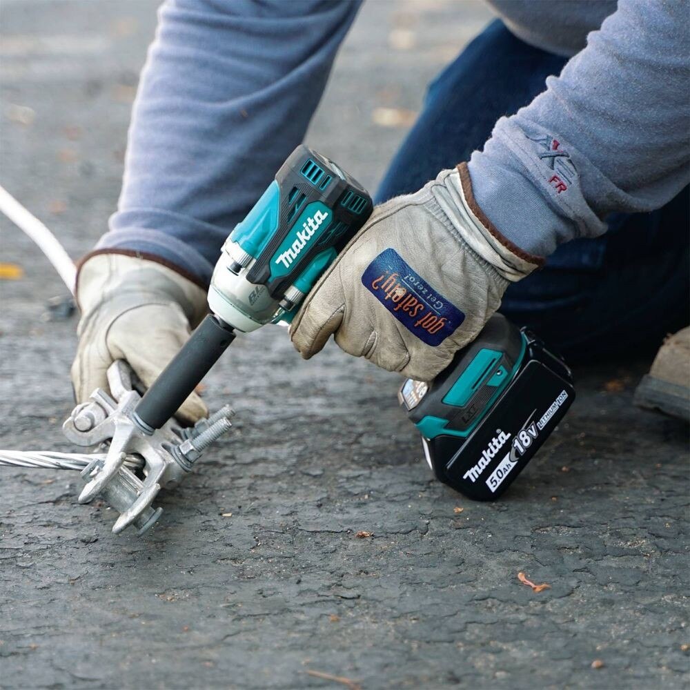 Makita XWT15T 18V LXT Lithium-Ion Brushless Cordless 4-Speed 1/2" Sq. Drive Impact Wrench Kit w/ Detent Anvil, var. spd., rev., L.E.D. Light, bag (5.0Ah)