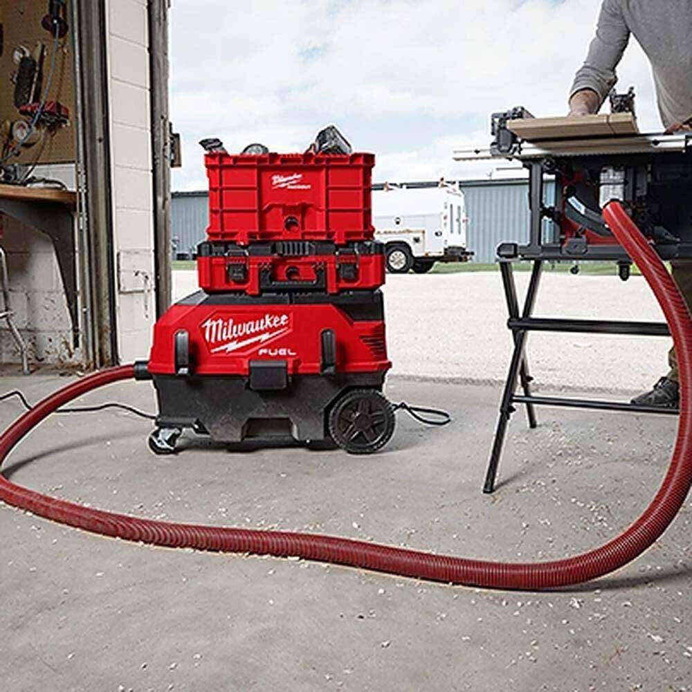 Milwaukee 0888-20 M18 FUEL 9 Gallon Dual Battery Dust Extractor with PACKOUT Compatibility