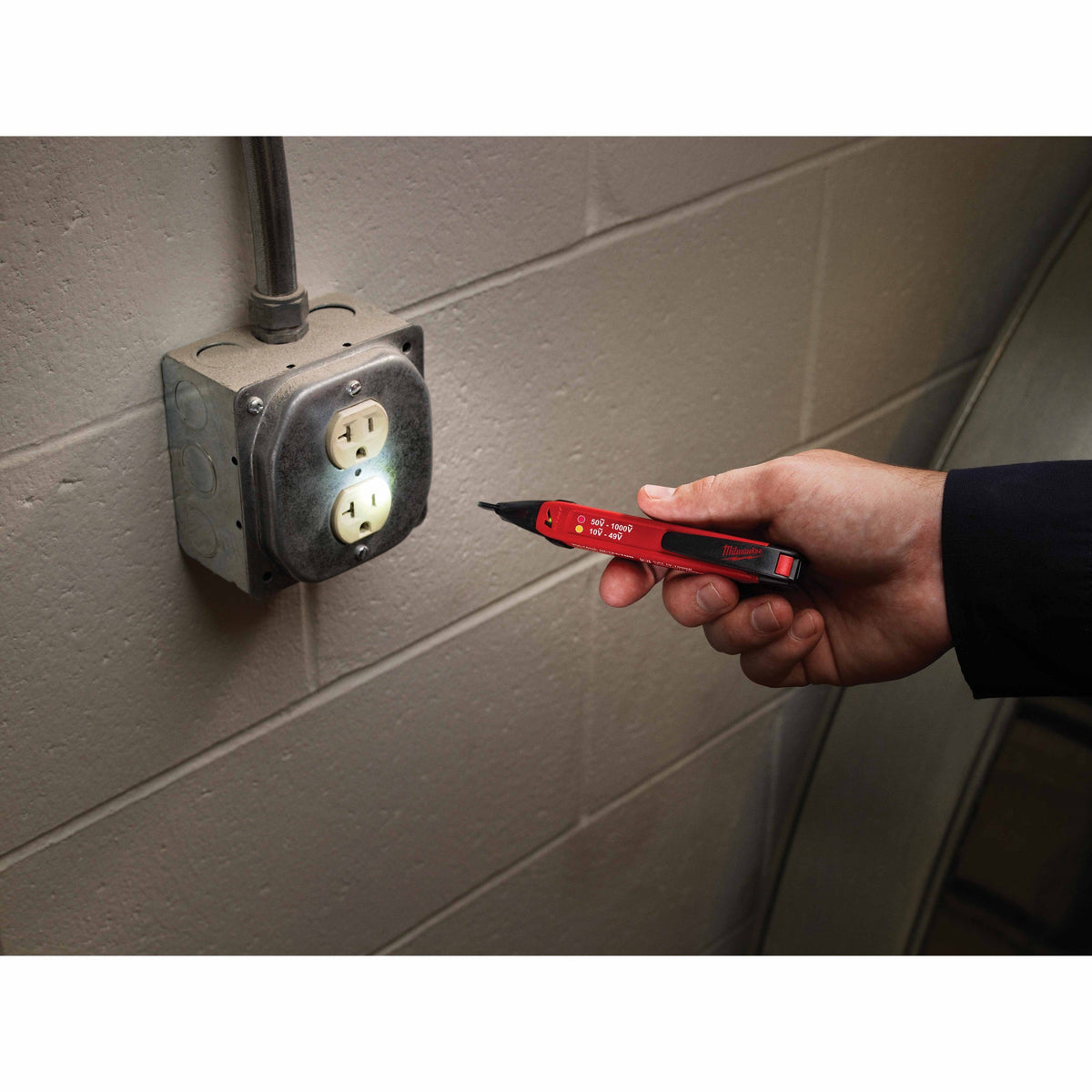 Milwaukee 2203-20 10-1000V Dual Range Voltage Detector