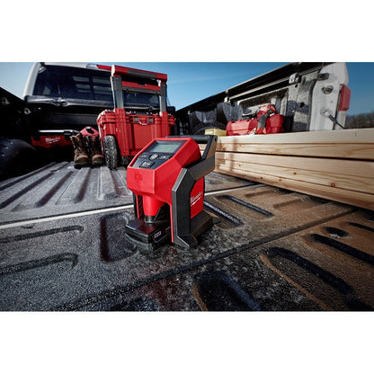 Milwaukee 2475-21XC M12 Compact Inflator Kit