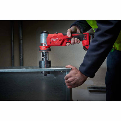 Milwaukee 2677-04 M18 FORCE LOGIC 6T Knockout Tool 1/2" - 4"