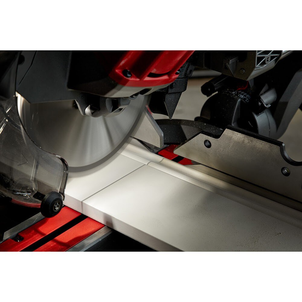 Milwaukee  2733-21 M18 FUEL 7-1/4" Dual Bevel Sliding Compound Miter Saw Kit
