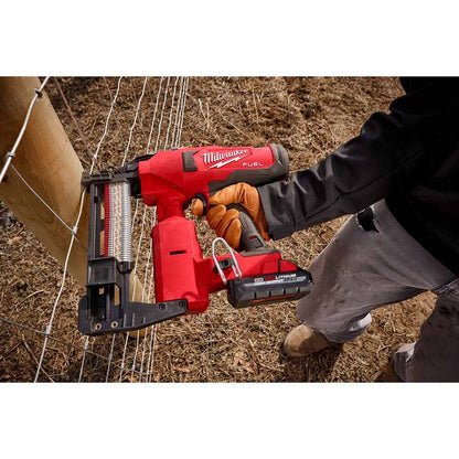 Milwaukee 2843-20 M18 Fuel Utility Fencing Stapler