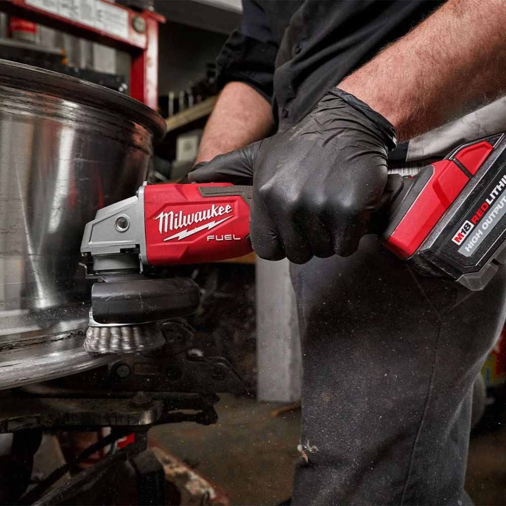 Milwaukee 2889-20 M18 FUEL™ 4-1/2" / 5" Variable Speed Braking Grinder, Slide Switch Lock-On