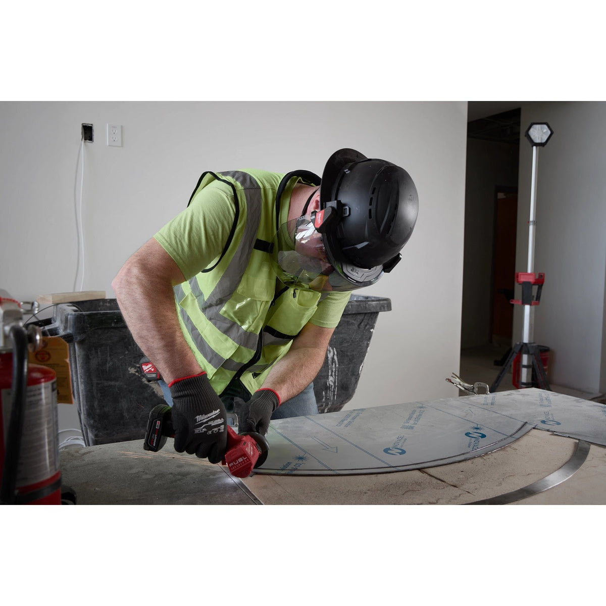 Milwaukee 48-73-1658 BOLT Red Full Brim Vented Safety Helmet – Type 2, Class C