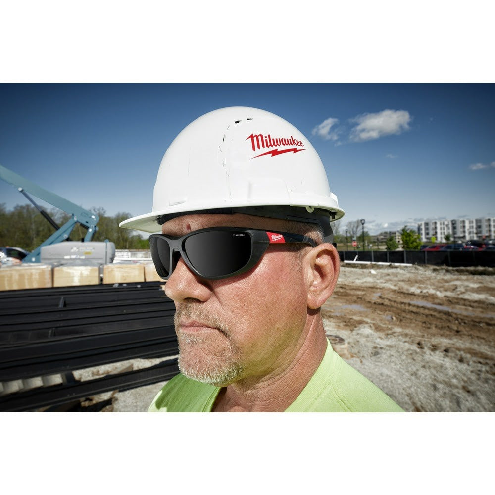 Milwaukee 48-73-2046 Polarized High Performance Safety Glasses with Gasket (Polybag)