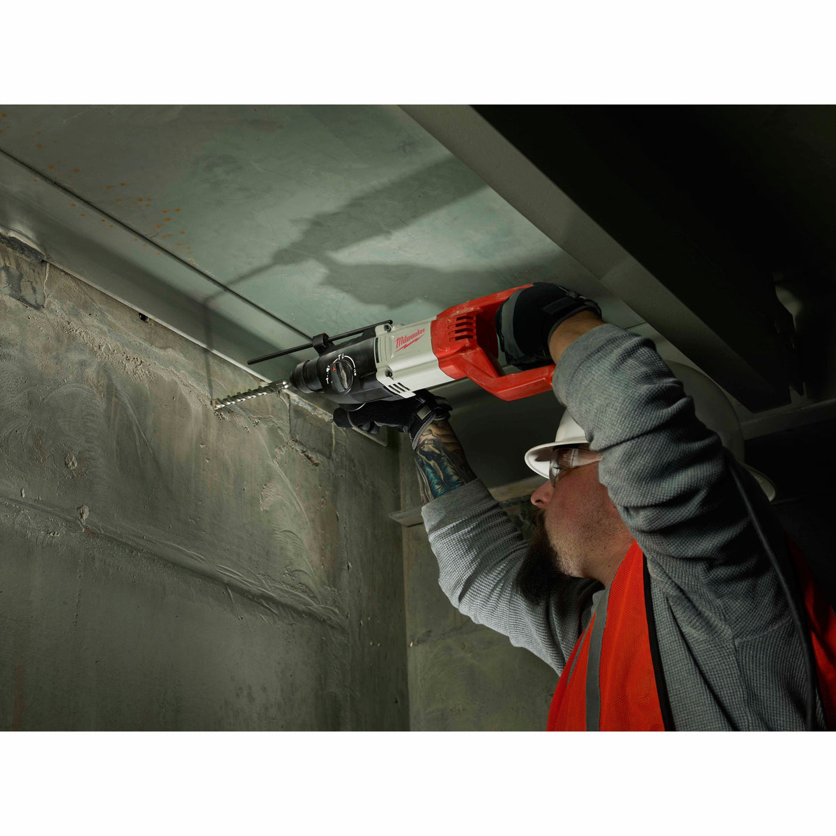 Milwaukee 5262-21 1" SDS Plus D-Handle Rotary Hammer
