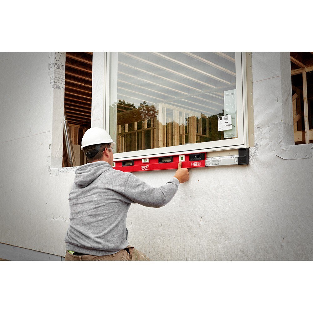 Milwaukee MLXPM78 48" - 78" REDSTICK Magnetic Expandable Level
