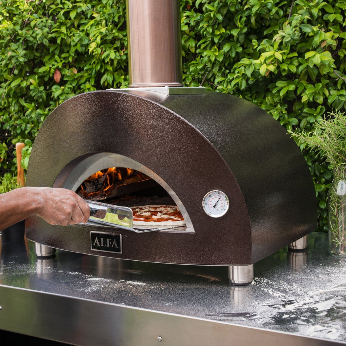 Alfa Moderno Nano Pizza Oven in Copper (Wood Fuel)