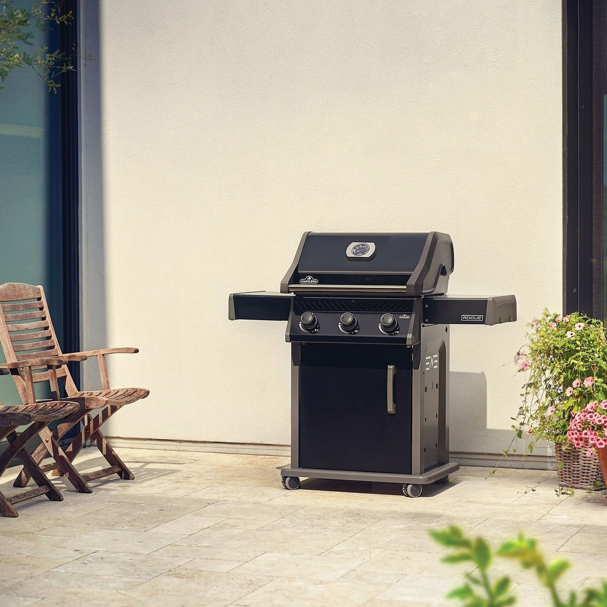 Napoleon Rogue 425 Gas BBQ Grill (Black) w/ Stainless Steel Grids 3-Burner