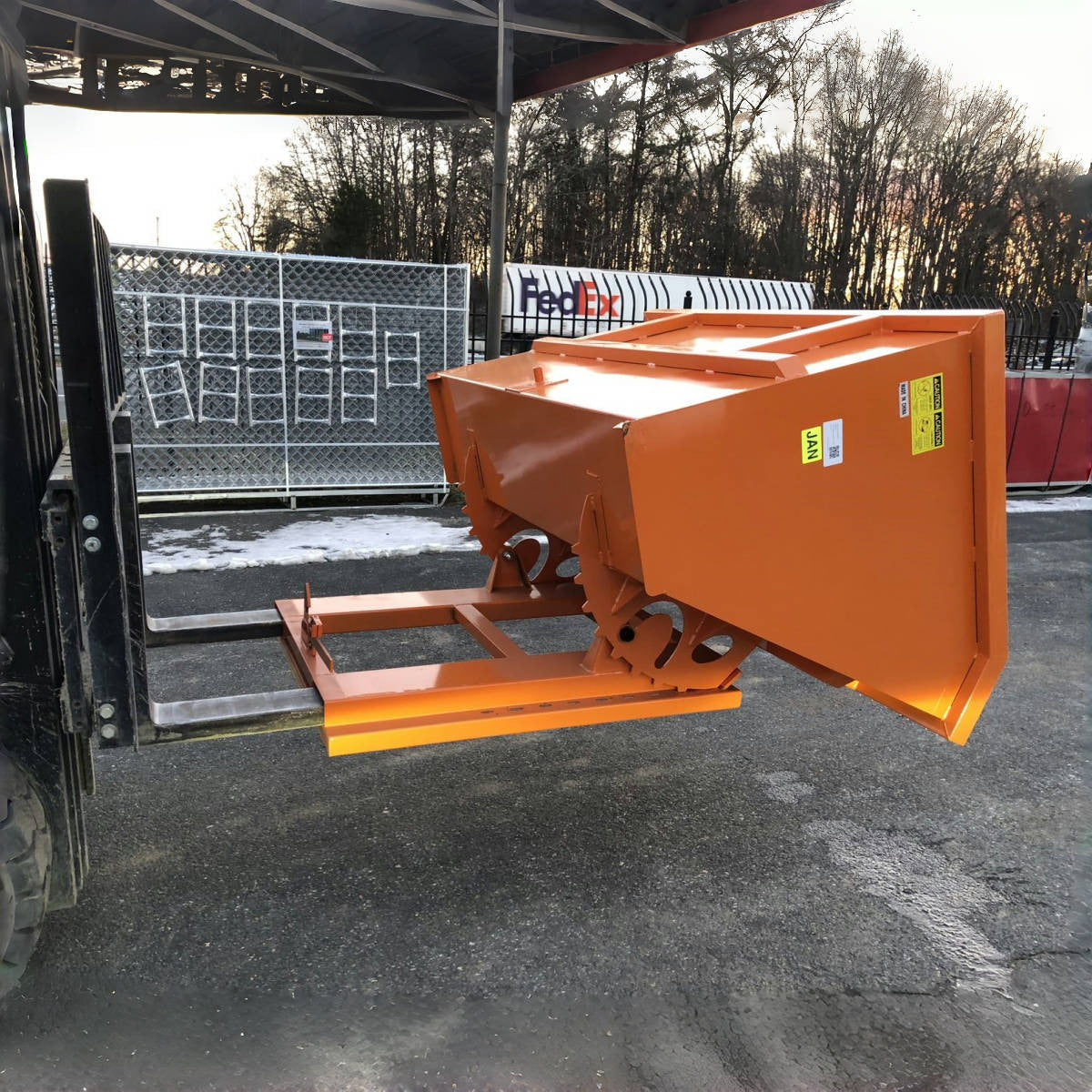 Greatbear Self Dumping Forklift Hopper - 1.5 Cubic Yard Capacity