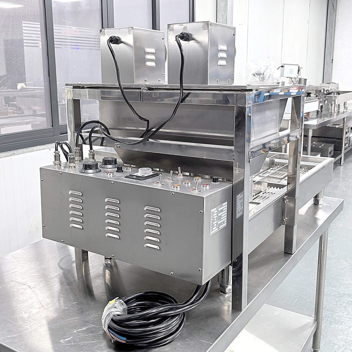 Heavy Duty Automatic Commercial 4-Row Donut Maker Machine