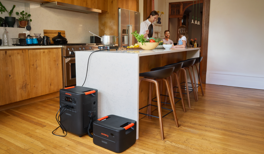 Jackery HomePower 3600 Plus + Battery Pack 3600 + SolarSaga 500 X 1